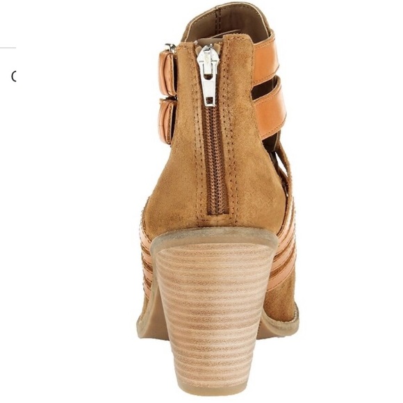 Dolce Vita Caitlynn Booties - Picture 2 of 6